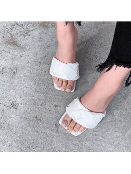 アンドエミニー エン ラボーテ(& EMINY 艶 la beaute)/持ち込みフットネイル