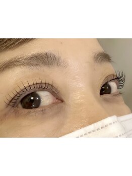 ナチュラル上品な目元にしたい