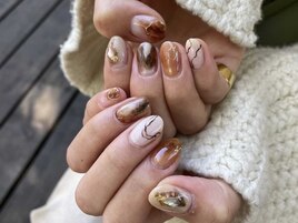 ブラウン秋ネイル