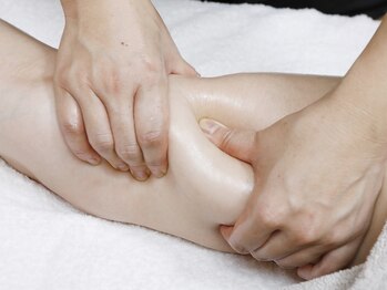 レミリア(REMIRIA)/気になる太ももも、スッキリ！