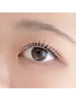 アイビー バイ ザ アイブロウ 横浜(iB by THE EYEBROW)の写真/【予約殺到中】カウンセリングを重視した丁寧な接客とプロの施術。まつ毛パーマ¥5300/パリジェンヌ¥5300