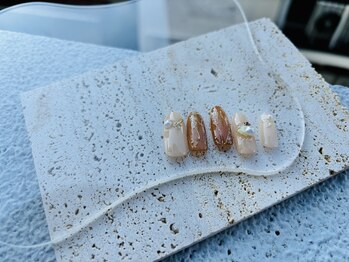 テテネイル(tete.nail)/ミラーレス×キラキラグリッター