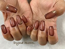 ダイナ ムーン(Dyna moon.)/囲みグラデーションネイル
