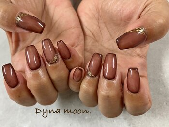 ダイナ ムーン(Dyna moon.)/囲みグラデーションネイル