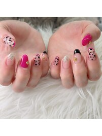 ピンクレオパードネイル