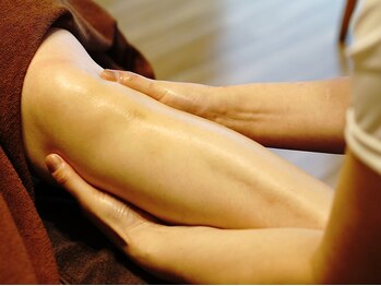 リラクゼーションサロン アオ(ao)/【足もみ】ひざ裏