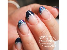 ジュジュ(Juju)/螺鈿ネイル　フレンチネイル