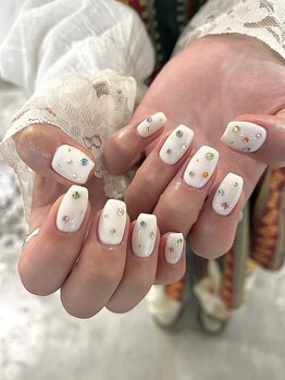 ノラ シブヤ(NORA SHIBUYA)/ビジューネイル