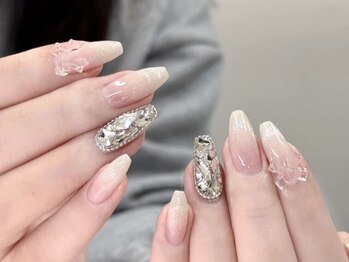 アイコニックネイル(Iconic Nail)の写真/“清楚だけどちょっとあざとい”女子のハートを射抜くデザイン多数☆モテ可愛ネイルで、気分もアップ♪