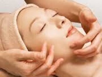 ラレコルトの写真/毎回の変化が楽しみに。心地よく眠りながら小顔体験！結果重視のヘッドケアで頭皮から引きあげ理想のお顔に