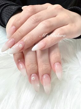 長さ出し乳白色グラデーション