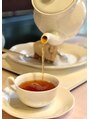 ベルネ(BELLUNE) 素敵な先生から紅茶を教わっています♪^_^