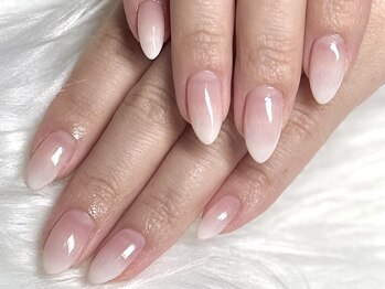 ブルーエルフィン(Blue Elfin)の写真/当店では、爪を削らない【パラジェル】と【美フォルム】で自爪の負担を最小限にかわいいを作成♪