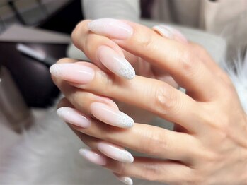 ウィズ 神戸(with)の写真/【常任本部認定講師在籍サロン】爪のお悩みを解消しながら、大人女性の魅力を引き立たせる上品ネイル♪