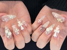 Eli Nails 新宿【エリネイルズ】《長さだし専門店/つけ放題/持ち込み/スカルプ》/キラキラ、グラデーション
