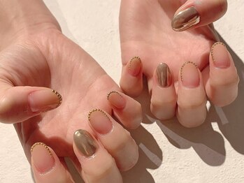 スリーネイルプラスアイラッシュ(Threee Nail+Eyelash)/スタッズ、ミラーネイル