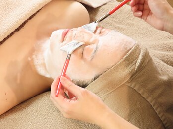 パーソナルエステサロン 成増店/ララピール/ピーリング/シミ改善