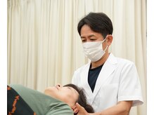 友愛治療院 整体院/首・肩を調整します。