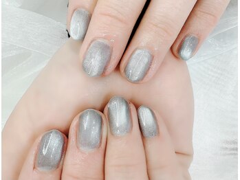 アリイネイルズ(ALII Nails)/ブルーグレーマグネットネイル