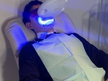 ホワイトニングサロン ホワイト(WHITE)の写真/≪初回お試し￥2000≫メンズ大歓迎！清潔感UPで好印象♪笑顔に自信◎綺麗な白い歯で一気に垢抜け☆彡
