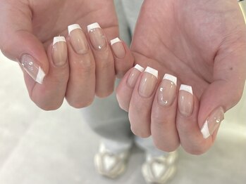 サンジュウヨン(34)/フレンチネイル パラジェル