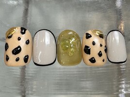 ダルメシアン柄ネイル9500円
