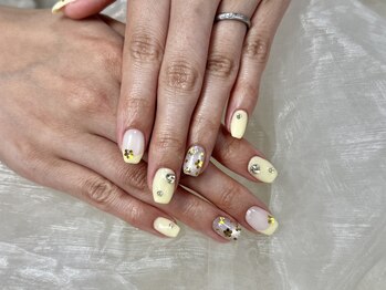ヒラソルネイル(Girasol nail)/持ち込みok