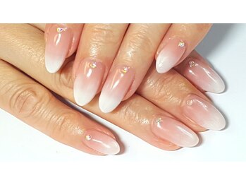 ウィー(wee)の写真/ネイルしながら美爪を育てる新習慣♪熟練ネイリスト自慢の技術で、美しい指先を叶えます◎