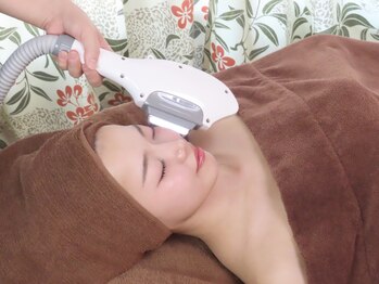 ラフラフ(Laf Laf)の写真/"周りと差がつく"シミ改善を!プラチナフォトで水分量/産毛/くすみ/しわもケア◎丁寧な重ね打ちで速効改善!!