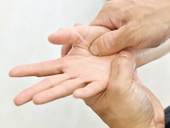 本気の整体 町田店/手も大切！意外と凝るんです！