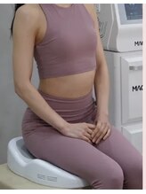 リオラ ビューティー(Liora beauty)/マグブレードで骨盤底筋を鍛える