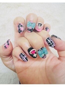 爪ゃ/チェックネイル