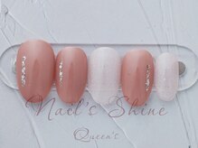 ネイルズシャインクイーンズ(nail's Shine Queen's)/上品トレンドアート