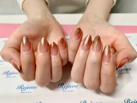 上品なラメグラネイル☆