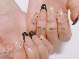 黒フレンチ