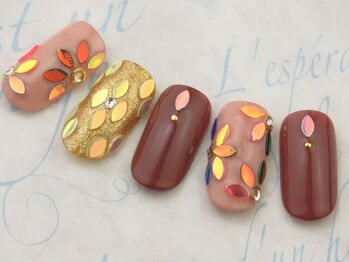 ソルノワ(sol-noir)/流行りのリーフホロ