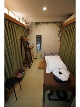 吉宗指圧治療院/指圧ベットアングル2