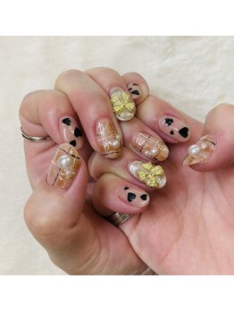 爪ゃ/チェックネイル