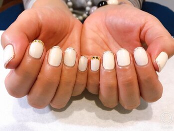 クオーター ネイル(QUARTER nail)の写真/当サロンの最強保湿ケアメニューで素肌メンテナンス♪触れたくなるようなうる艶ハンドにお仕上げ致します☆