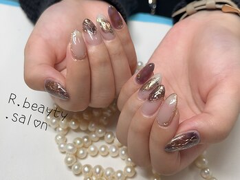 アールビューティー(R.beauty)の写真/豊富なカラー・パーツ・デザインで理想のネイルを♪シンプル/上品/華やか/韓国ネイル/持ち込みデザインも◎