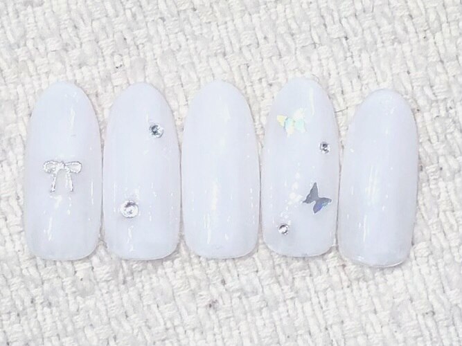 sak様　ホワイトワンカラー N.select 艶ネイル☺︎ . . . . . . . #nails #ネイル #艶ネイル