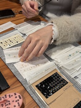 ジフィー(Gify)/耳ツボジュエリー