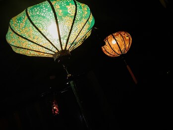 シールドゥ 江並店(Sii Rue Duu)/店内はオールドアジアン♪