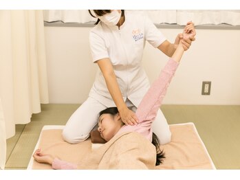 ゆらうみ鍼灸接骨院/