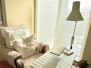 エミネイル(emi.nail)の写真/ネイルデビューなら"emi.nail"☆丁寧なカウンセリング×施術で満足度◎指先を見るたび笑顔になれる♪