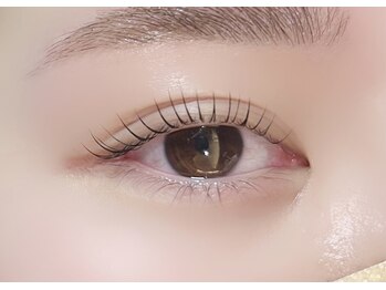 オットー 松山店(Otto)の写真/目元の印象を変えてみたい、初めてで不安。。そんな方にも◎経験豊富なパーマ専門アイデザイナーがご提案◎