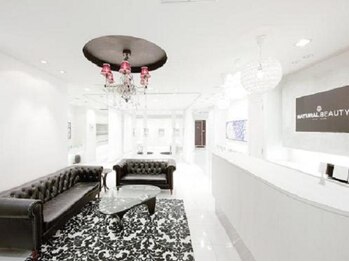ナチュラル ビューティー サロン 京都四条烏丸店(Natural Beauty Salon)/白を基調とした、閑静な上質空間