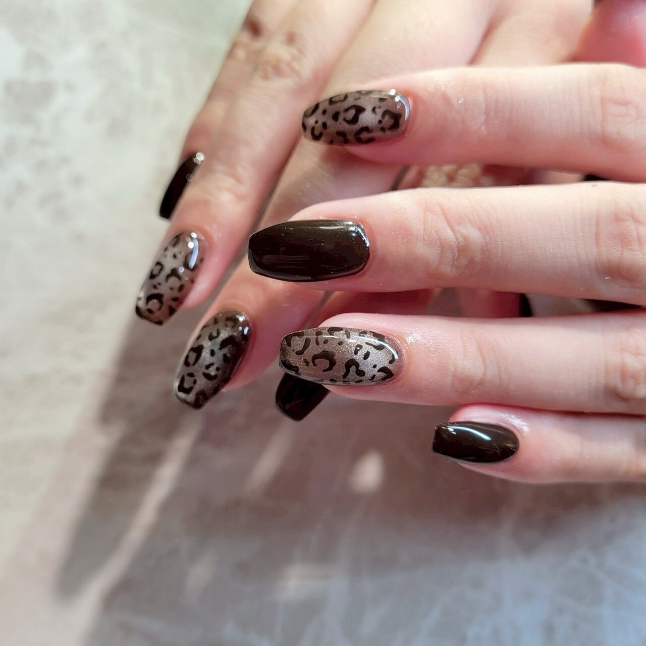 2026年冬トレンド】ブラック ワンカラーのネイルデザイン集｜人気順｜8