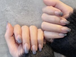 ビターグレーフラッシュネイル
