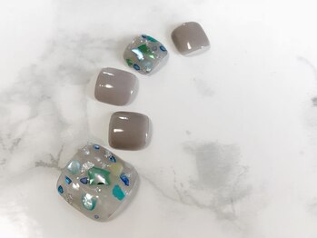 ハーズ(HERS)/FOOT シンプルアート